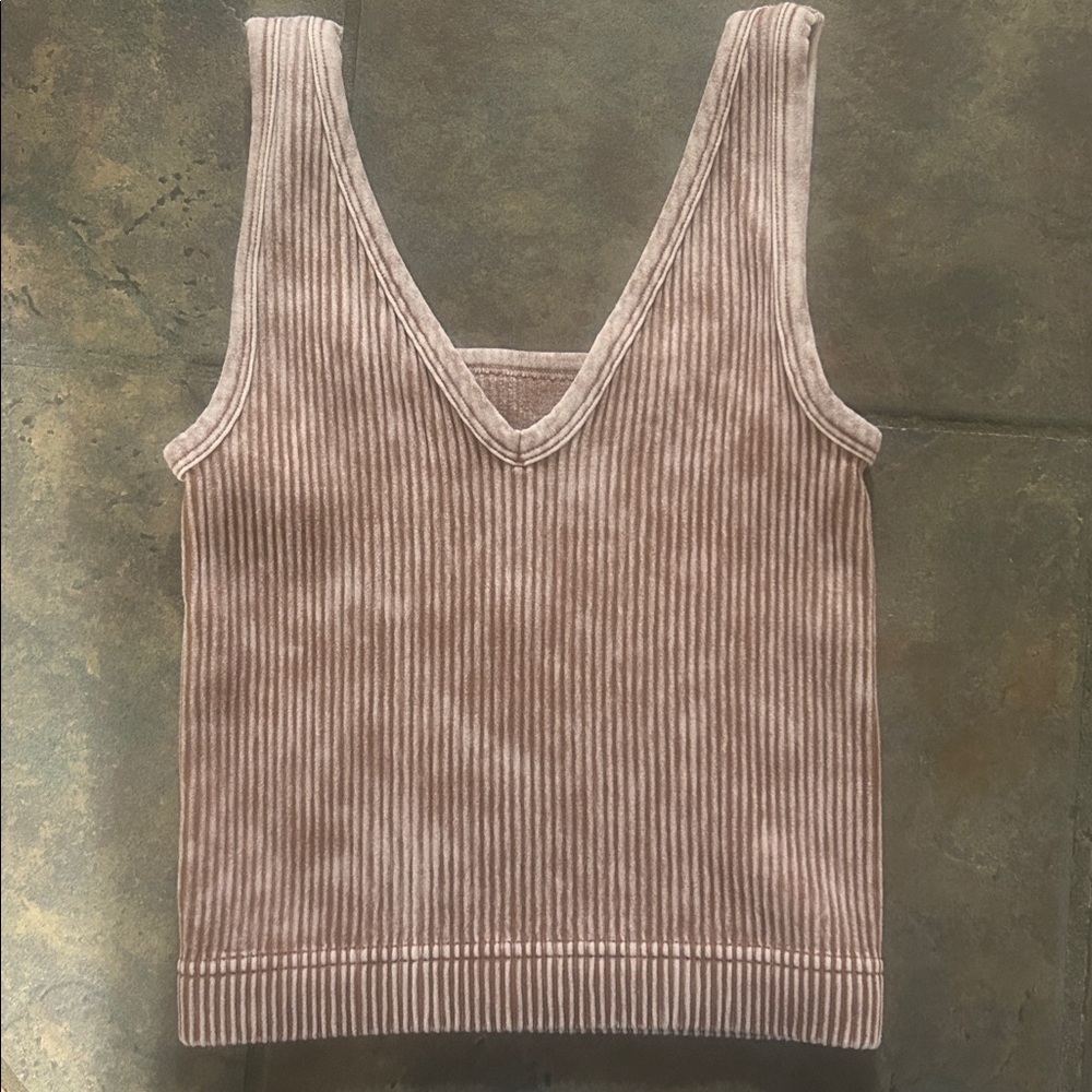 NWOT Zenana Outfitters Ribbed Reversible Brami.